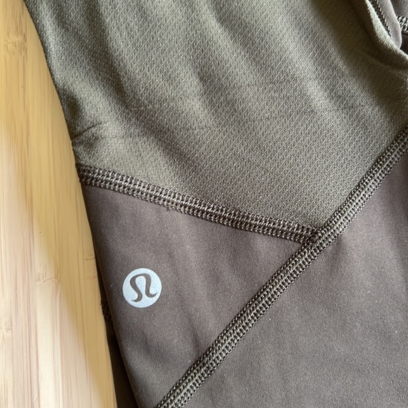 Lululemon capri mesh leggings - Picture 3 of 5